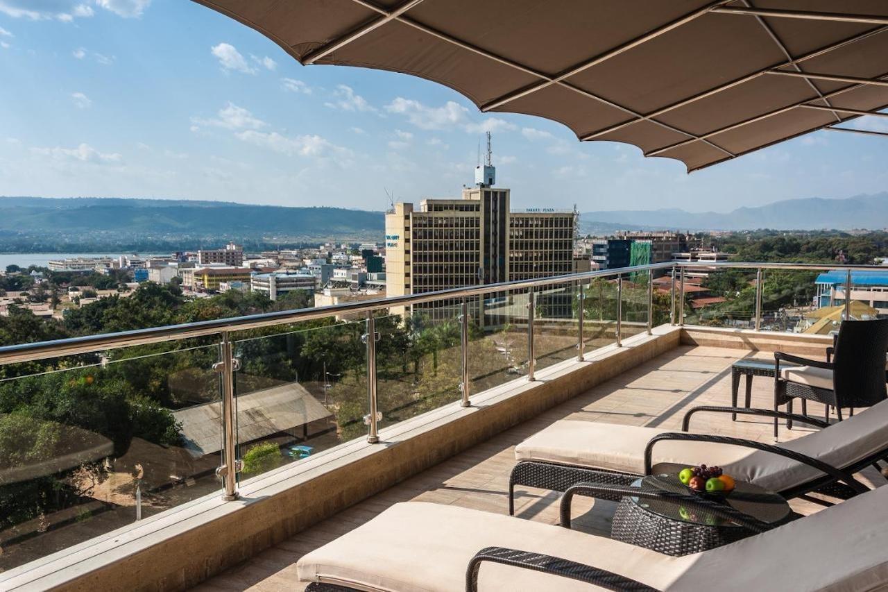 Acacia Premier Hotel Кисуму Екстериор снимка