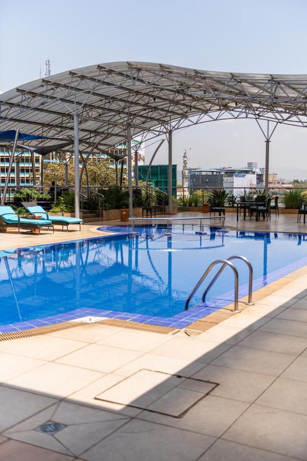 Acacia Premier Hotel Кисуму Екстериор снимка