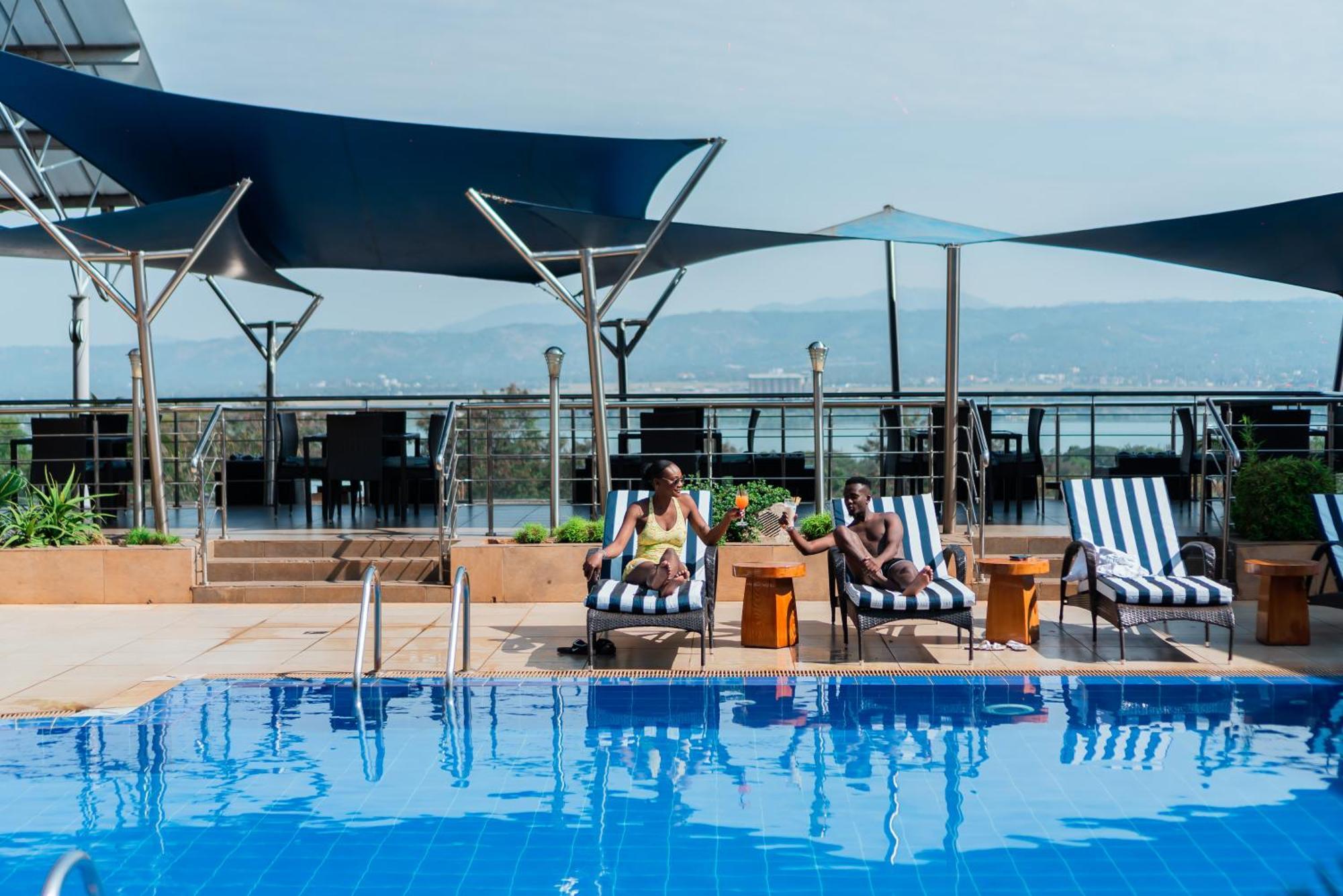 Acacia Premier Hotel Кисуму Екстериор снимка