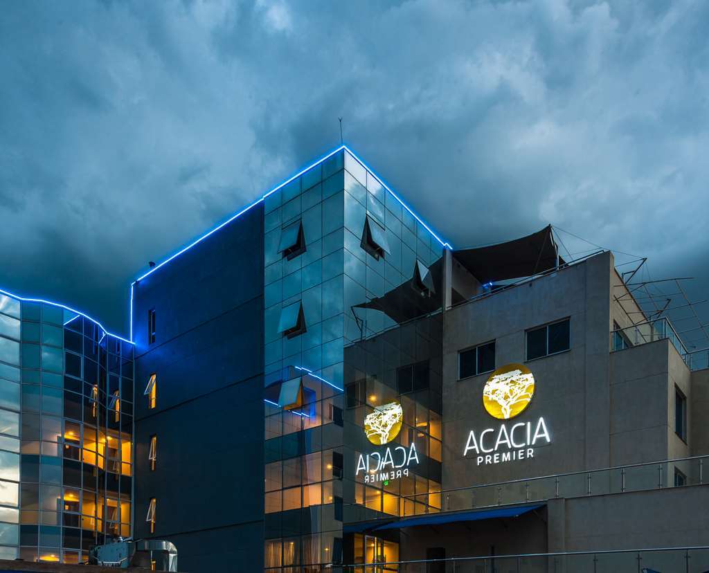 Acacia Premier Hotel Кисуму Екстериор снимка